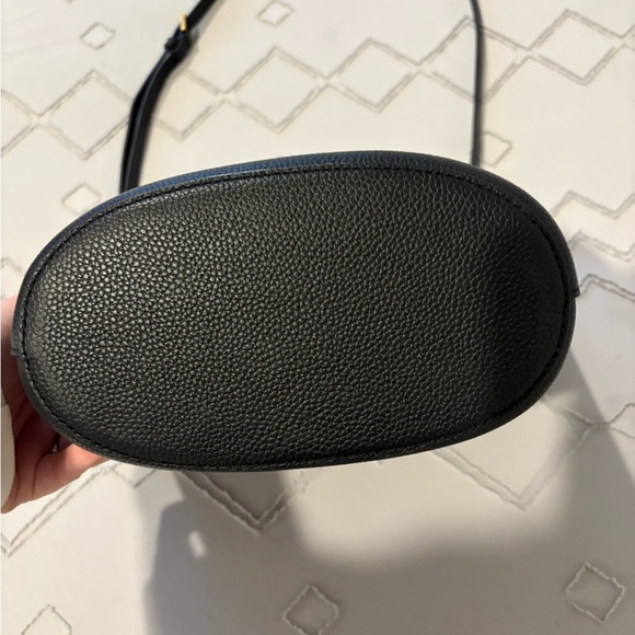 Tory Burch Black Leather Shoulder Bag - Picture 3 of 3